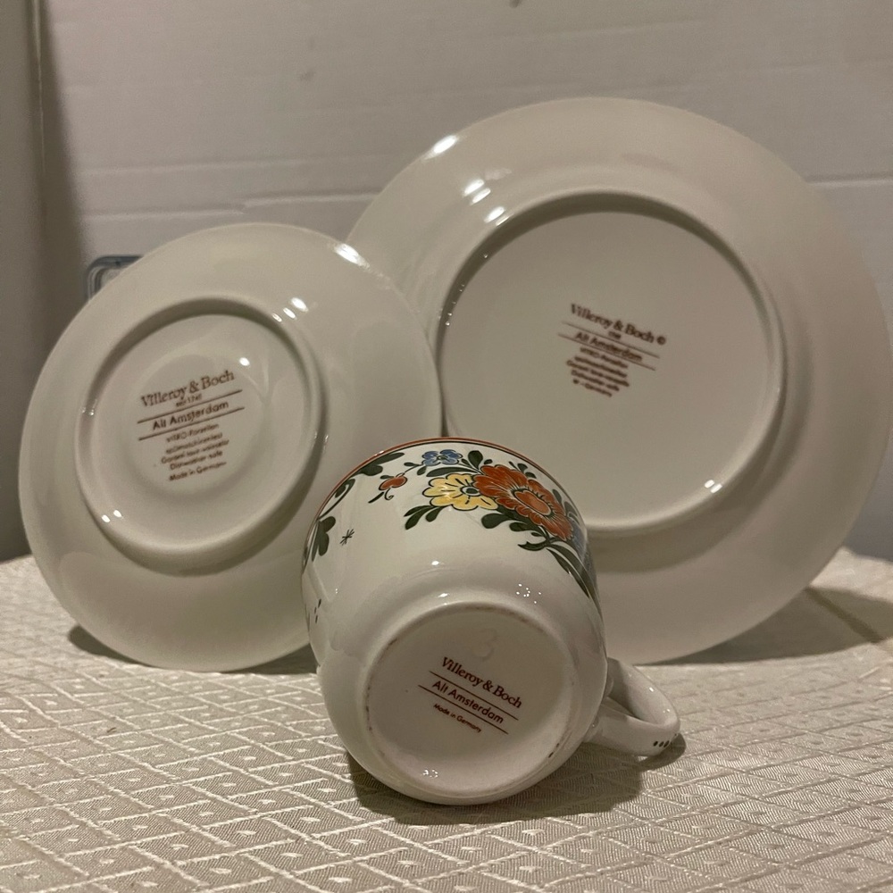 Villeroy & Boch Alt Amsterdam Trio Porcelain Set. - Picture 4 of 5